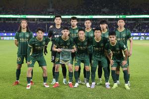 记者：浙江队要观察今天的训练情况，确定是否带外援出征天津