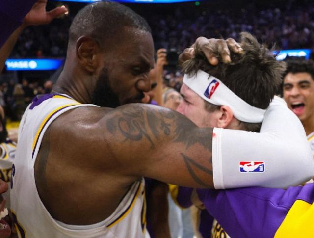 体育比分-詹库杜圣诞演绎梦幻一夜 明天仍要与残酷现实对线