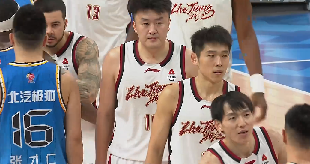 篮球-少5主力的北京凭啥赢浙江？许利民赛后说出3个字，深深震撼张庆鹏